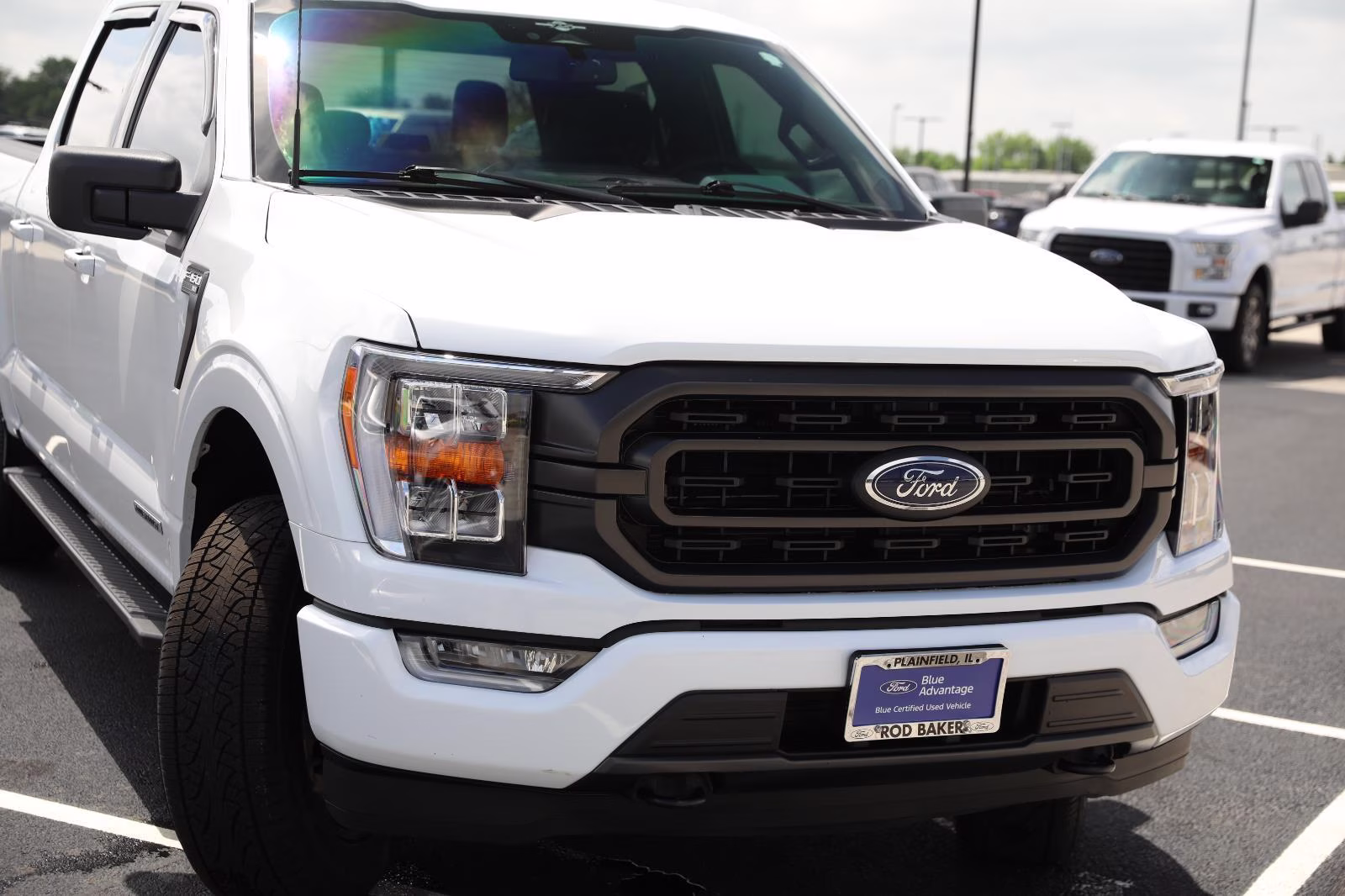 2023 Oxford White Ford F-150 XLT 4X4 Truck
