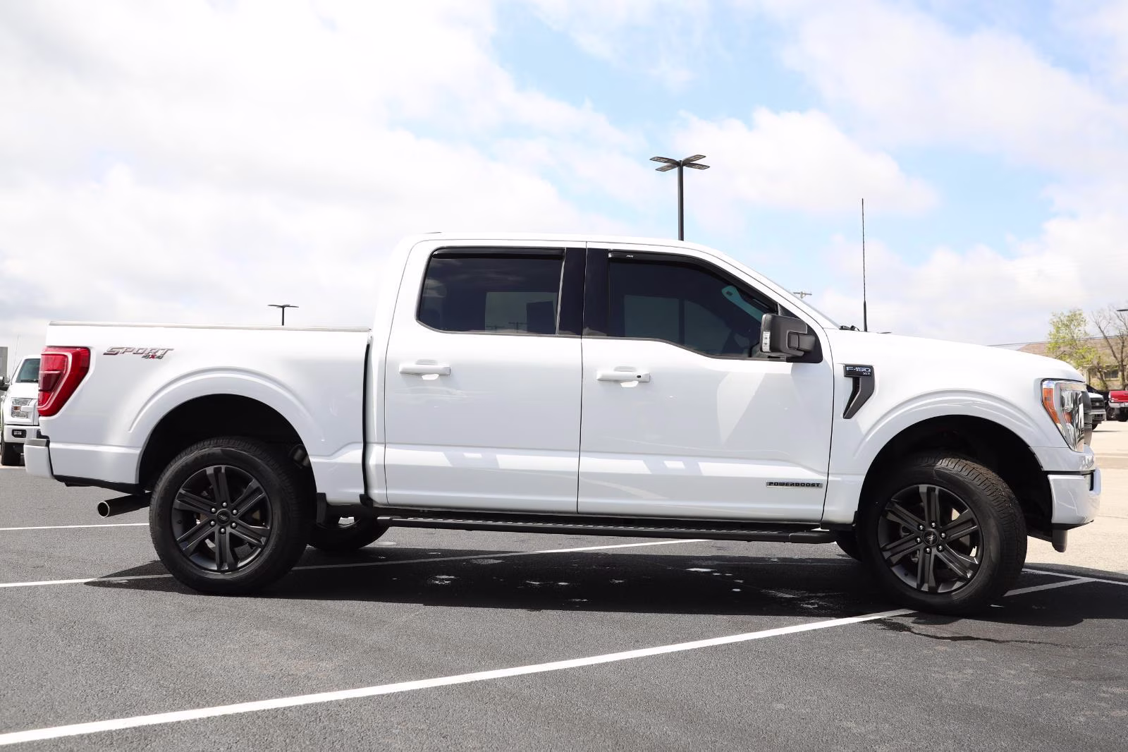 2023 Oxford White Ford F-150 XLT 4X4 Truck