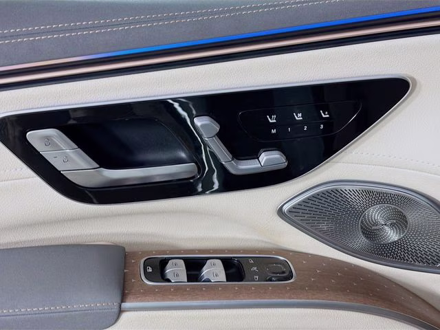2023 Cirrus Silver Metallic Mercedes-Benz EQS 580 4MATIC AWD SUV
