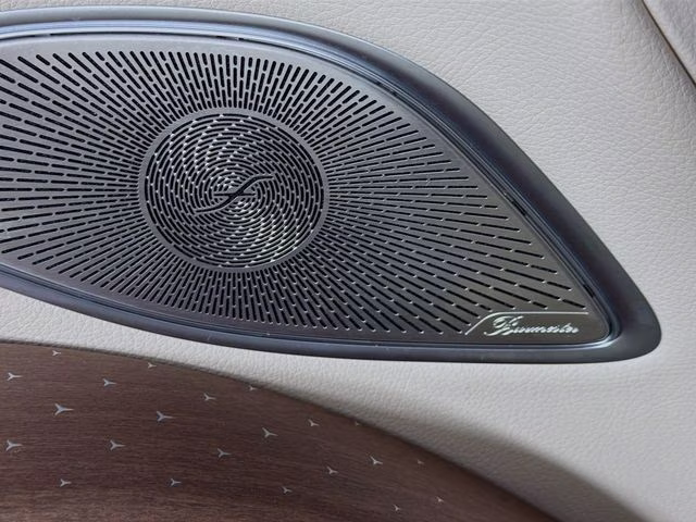 2023 Cirrus Silver Metallic Mercedes-Benz EQS 580 4MATIC AWD SUV