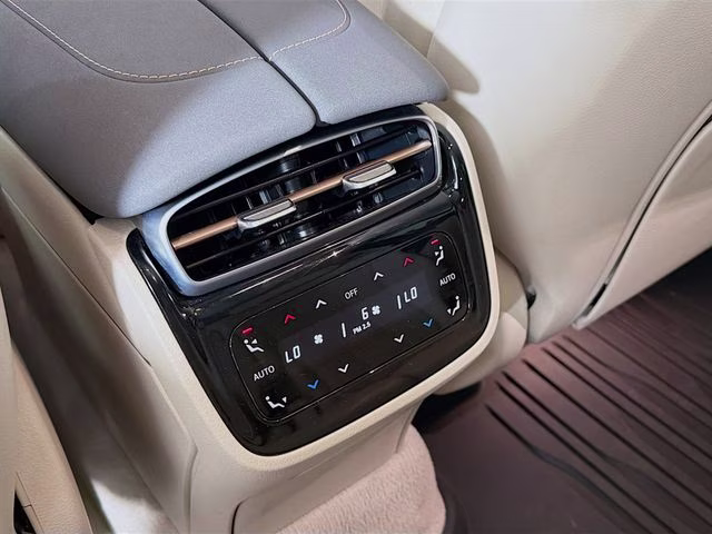 2023 Cirrus Silver Metallic Mercedes-Benz EQS 580 4MATIC AWD SUV