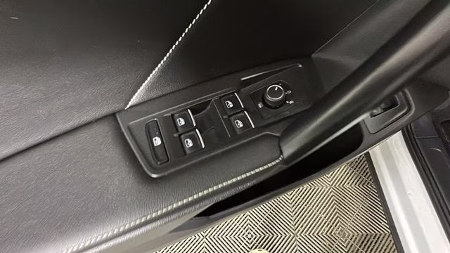 2023 Opal White Pearl Volkswagen Tiguan 2.0T SE FWD SUV