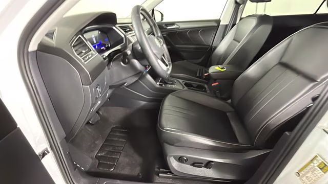 2023 Opal White Pearl Volkswagen Tiguan 2.0T SE FWD SUV