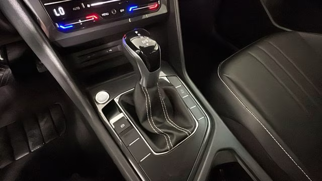 2023 Opal White Pearl Volkswagen Tiguan 2.0T SE FWD SUV