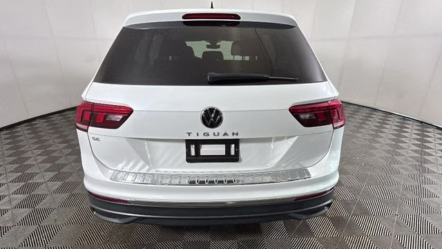 2023 Opal White Pearl Volkswagen Tiguan 2.0T SE FWD SUV
