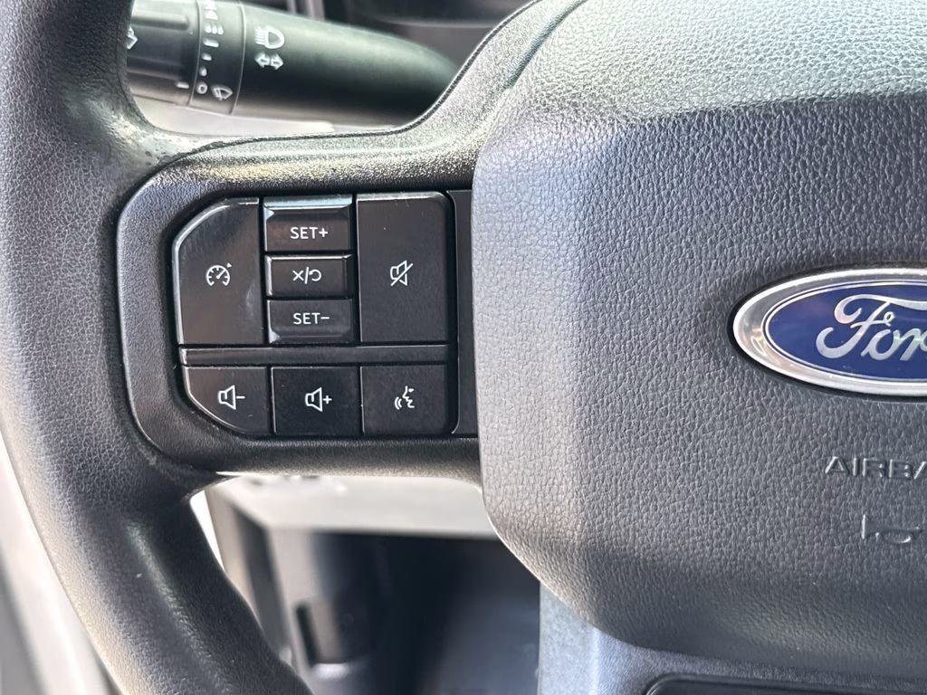 2023 Oxford White Ford Super Duty F-250 SRW XL 4X4 Truck