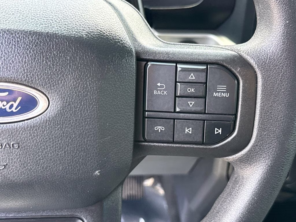 2023 Oxford White Ford Super Duty F-250 SRW XL 4X4 Truck