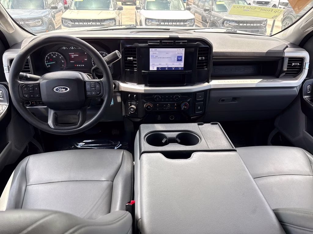 2023 Oxford White Ford Super Duty F-250 SRW XL 4X4 Truck