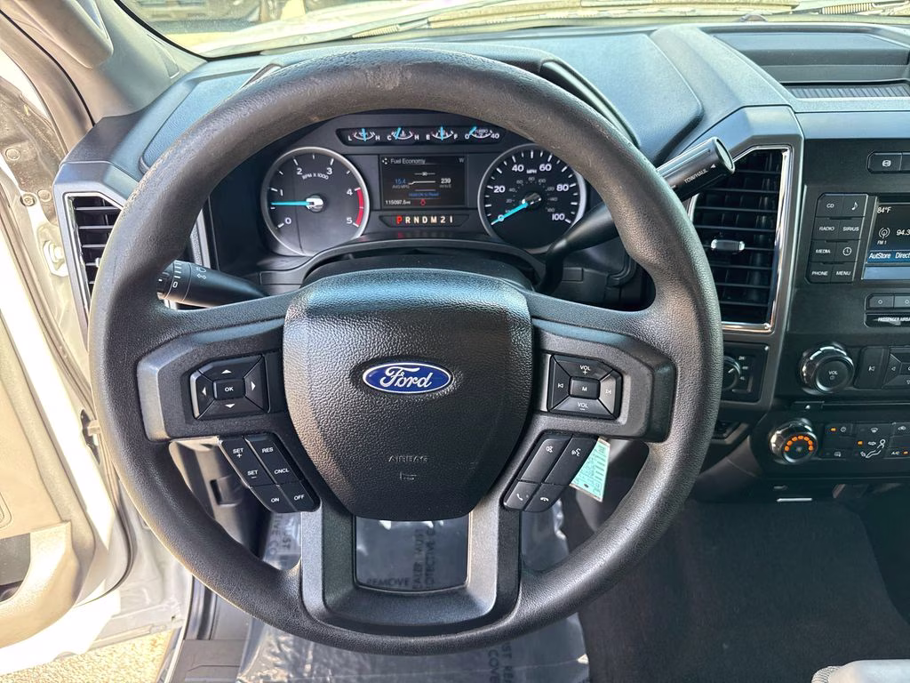 2018 Oxford White Ford Super Duty F-250 SRW XLT 4X4 Truck