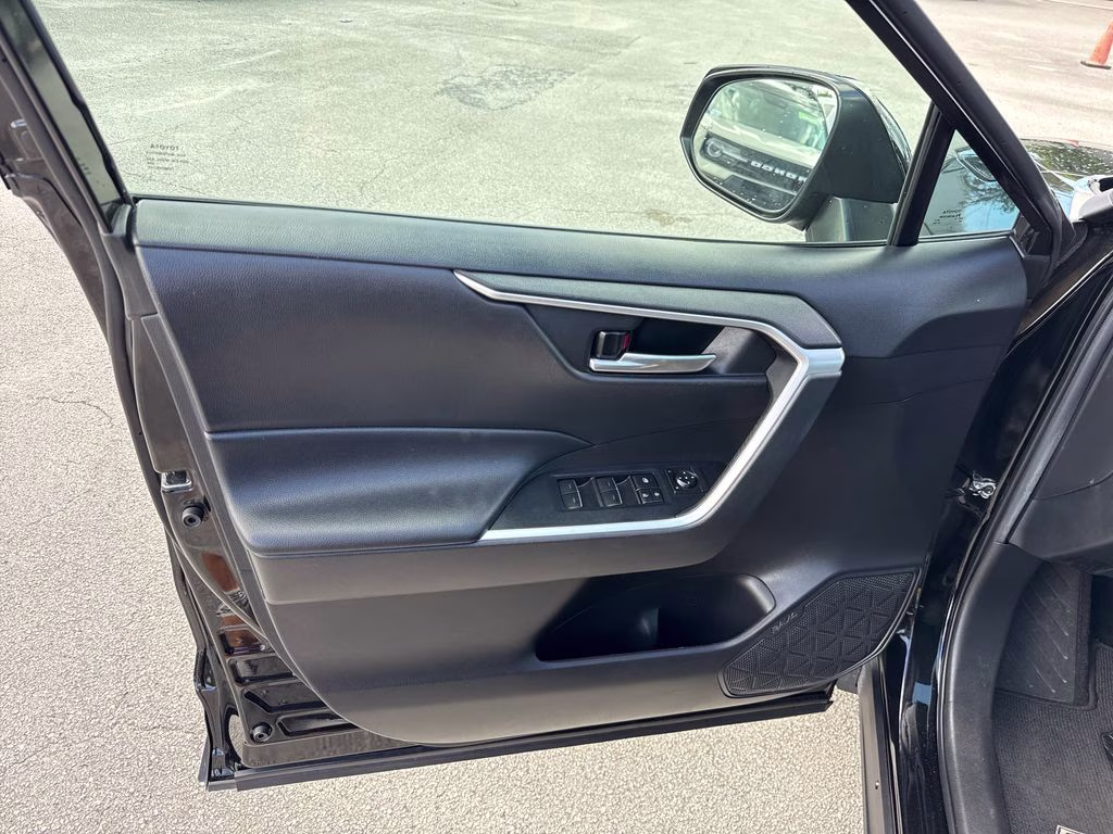 2022 Midnight Black Metallic Toyota RAV4 XLE FWD SUV