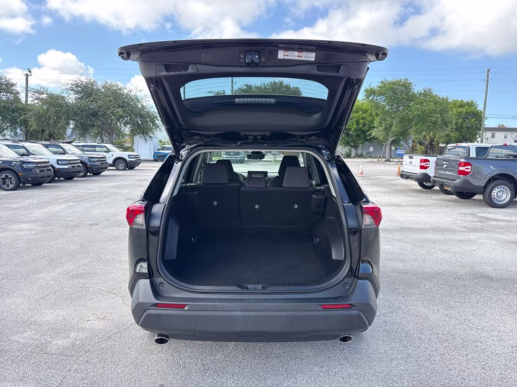2022 Midnight Black Metallic Toyota RAV4 XLE FWD SUV