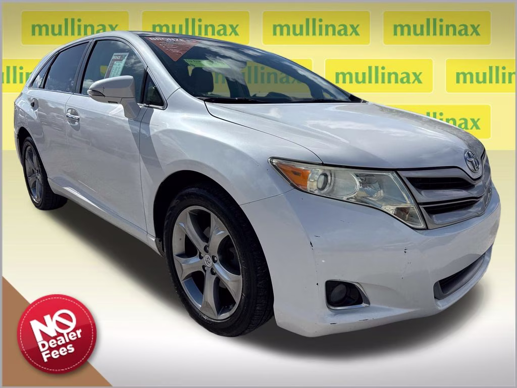 2013 Blizzard Pearl Toyota Venza XLE FWD SUV