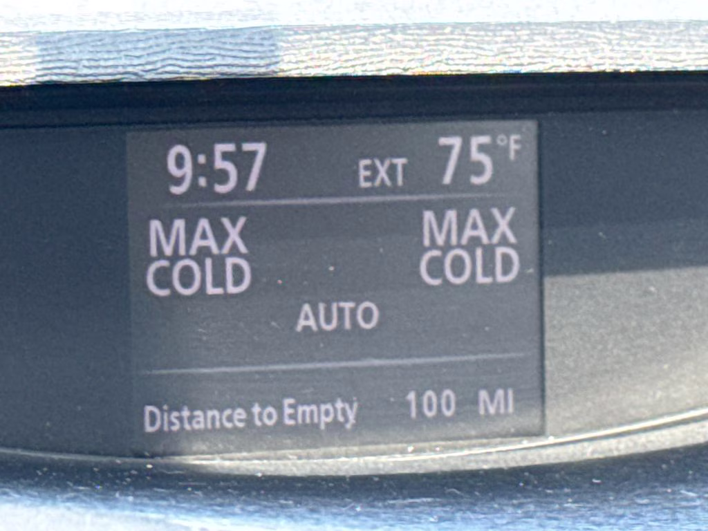 2013 Blizzard Pearl Toyota Venza XLE FWD SUV