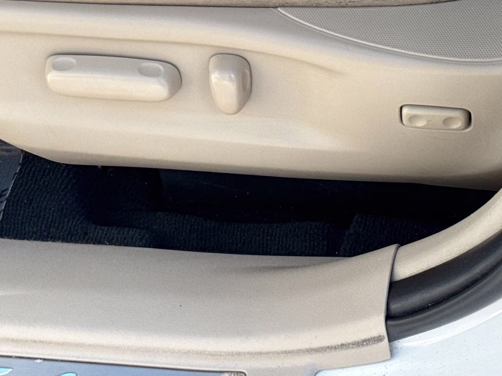 2013 Blizzard Pearl Toyota Venza XLE FWD SUV