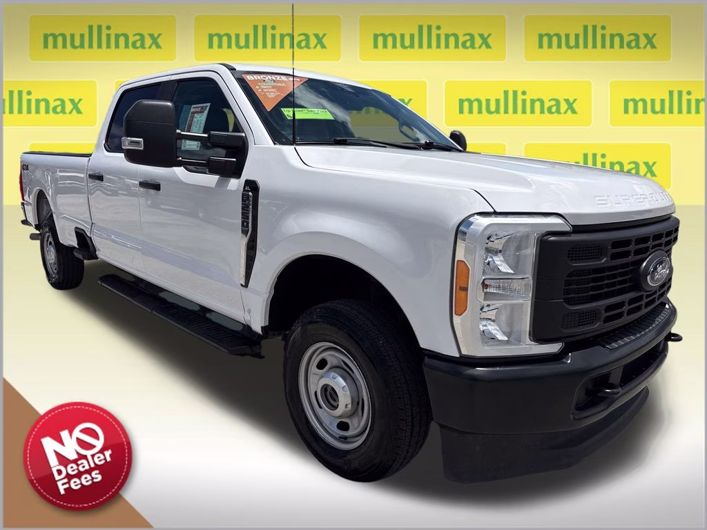 2023 Oxford White Ford Super Duty F-250 SRW XL 4X4 Truck