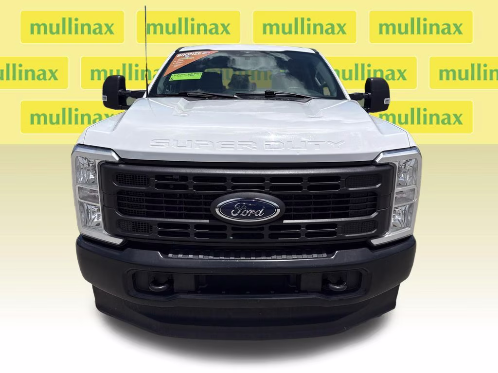 2023 Oxford White Ford Super Duty F-250 SRW XL 4X4 Truck