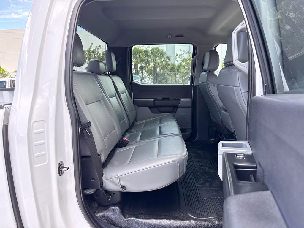 2023 Oxford White Ford Super Duty F-250 SRW XL 4X4 Truck