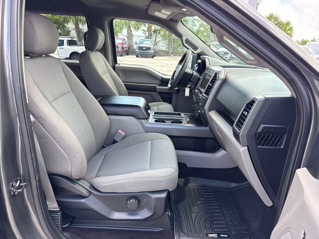 2019 Magnetic Metallic Ford F-150 XLT RWD Truck