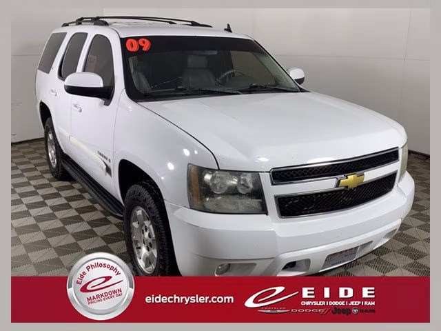 2009 Summit White Chevrolet Tahoe LT 4X4 SUV