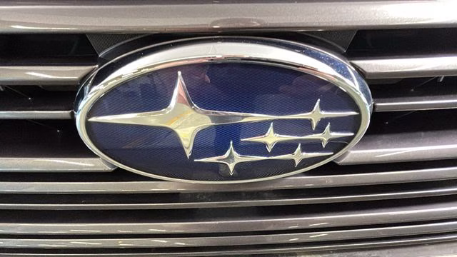 2021 Ice Silver Metallic Subaru Ascent Premium AWD SUV