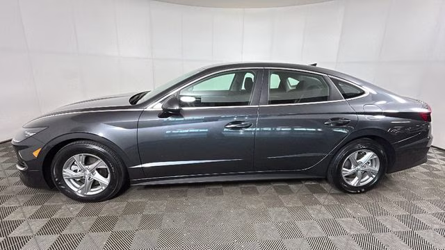 2023 Portofino Gray Hyundai Sonata SE FWD Sedan