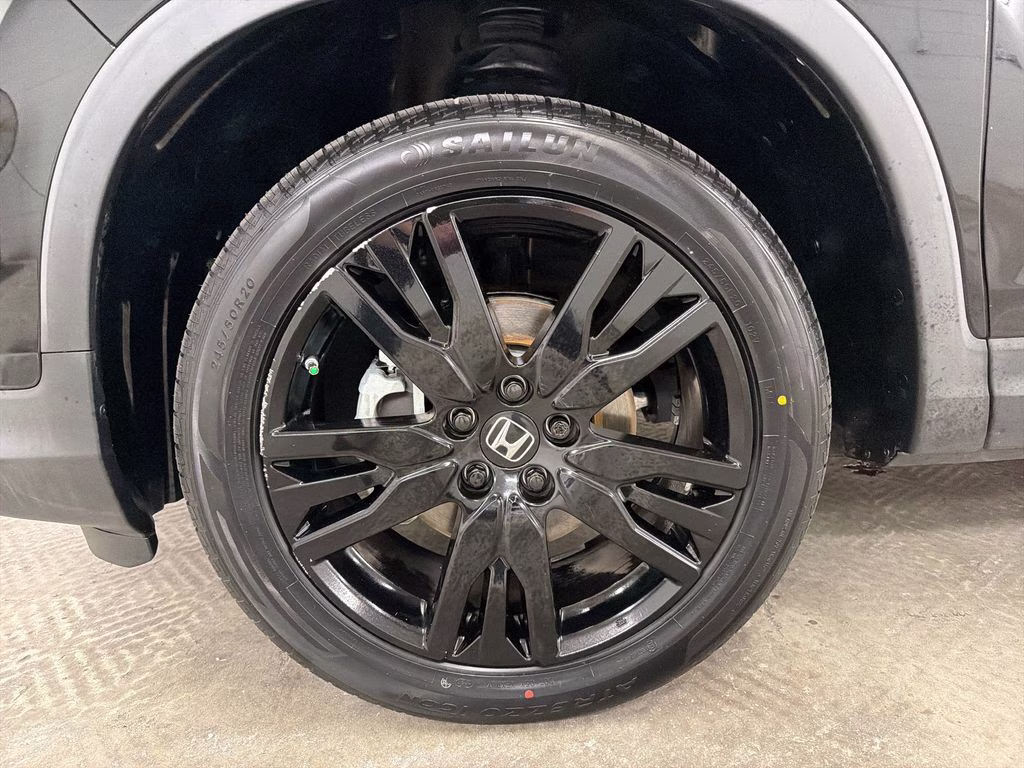 2022 Crystal Black Pearl Honda Pilot Black Edition AWD SUV