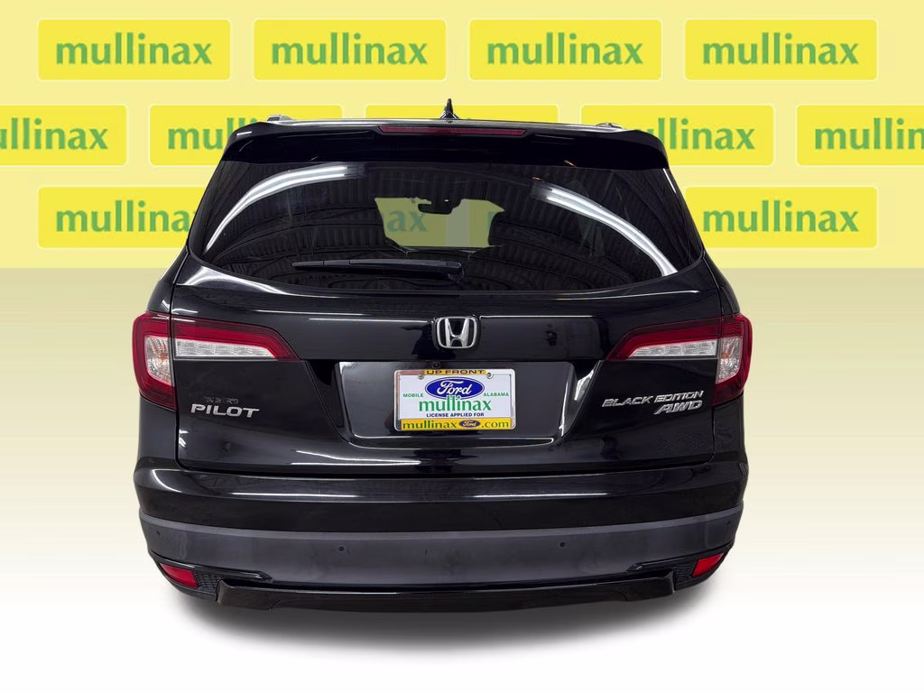 2022 Crystal Black Pearl Honda Pilot Black Edition AWD SUV