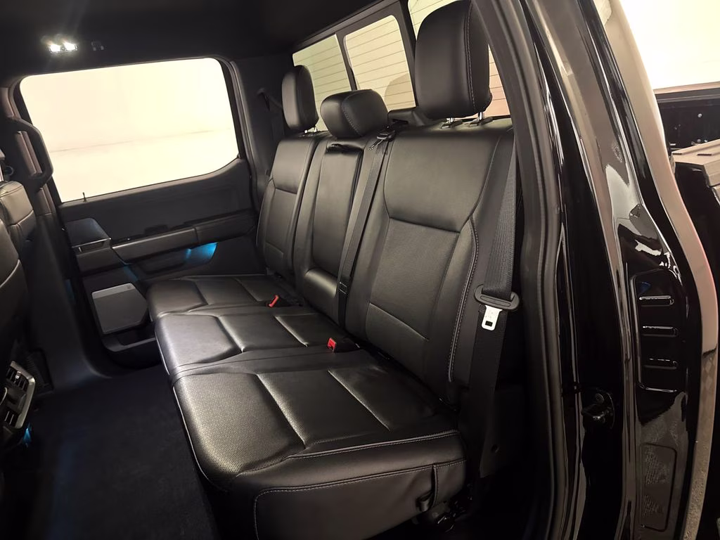 2024 Agate Black Metallic Ford F-150 Lariat 4X4 Truck