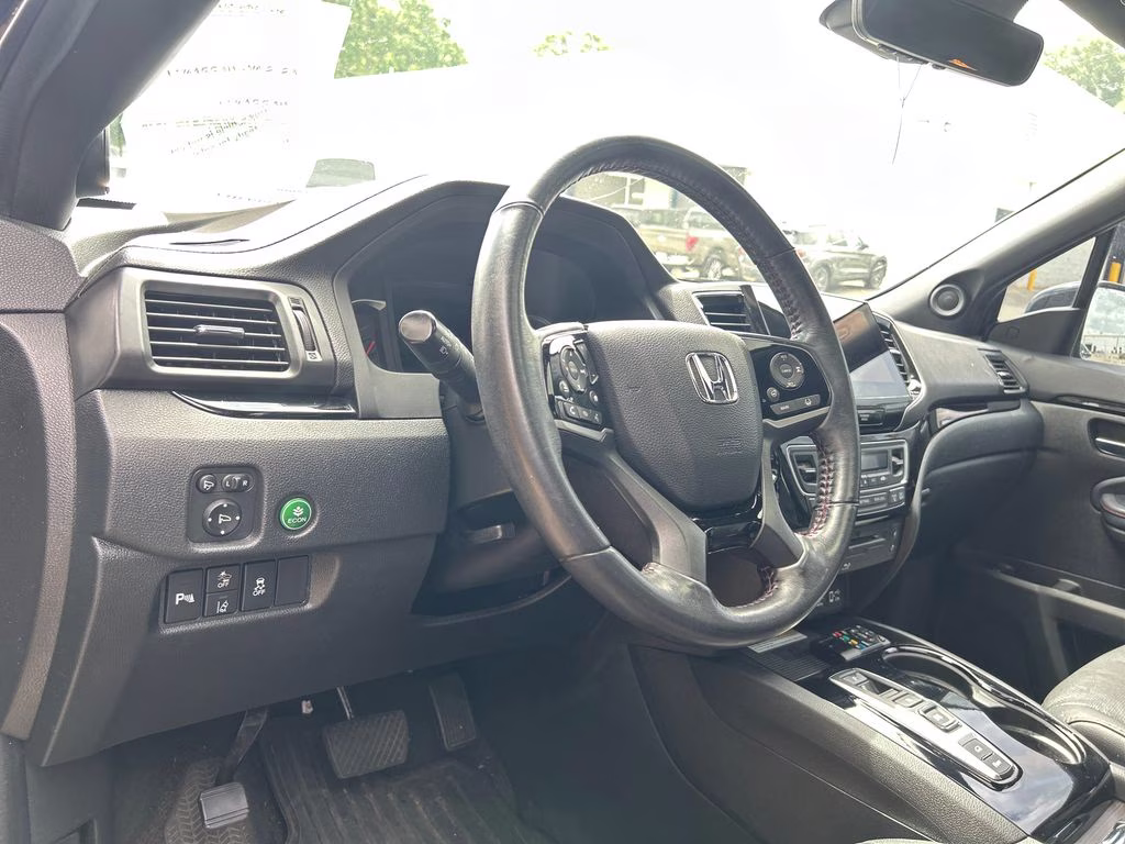 2022 Crystal Black Pearl Honda Pilot Black Edition AWD SUV