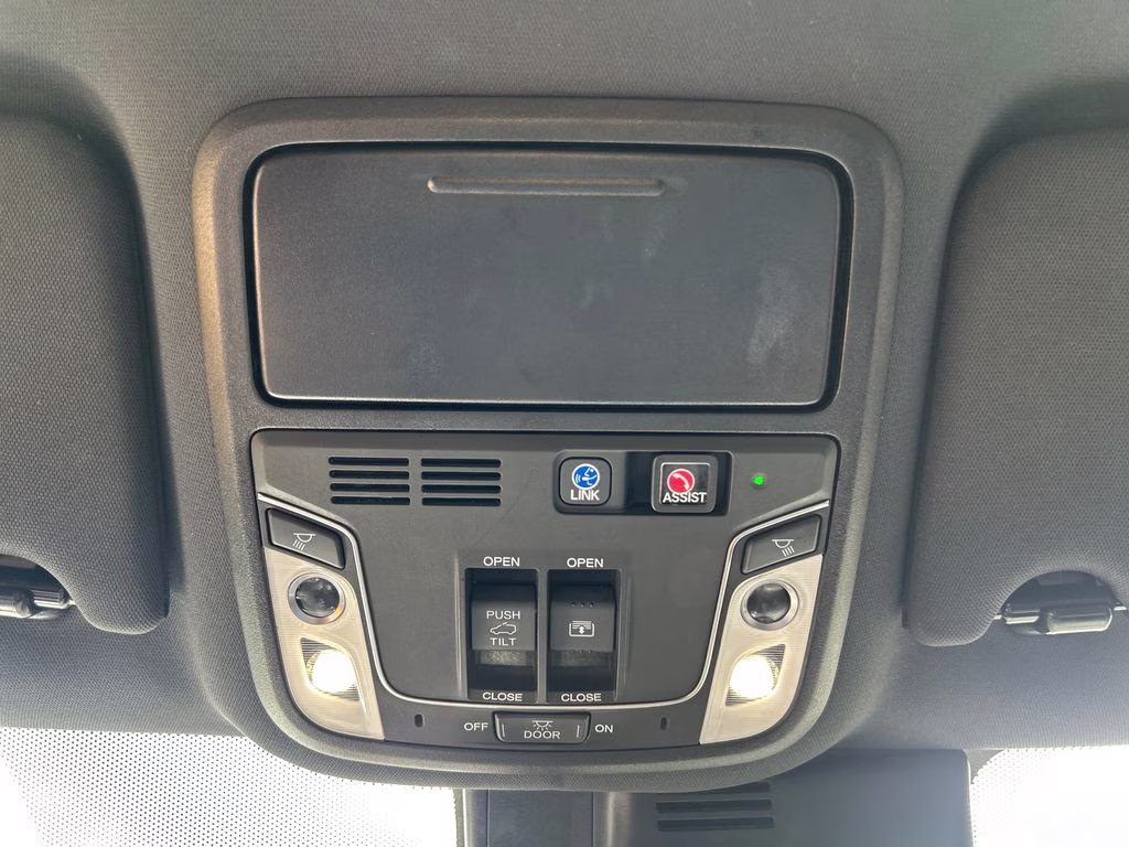 2022 Crystal Black Pearl Honda Pilot Black Edition AWD SUV