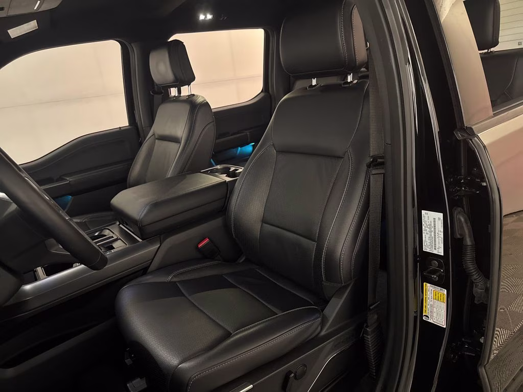 2024 Agate Black Metallic Ford F-150 Lariat 4X4 Truck