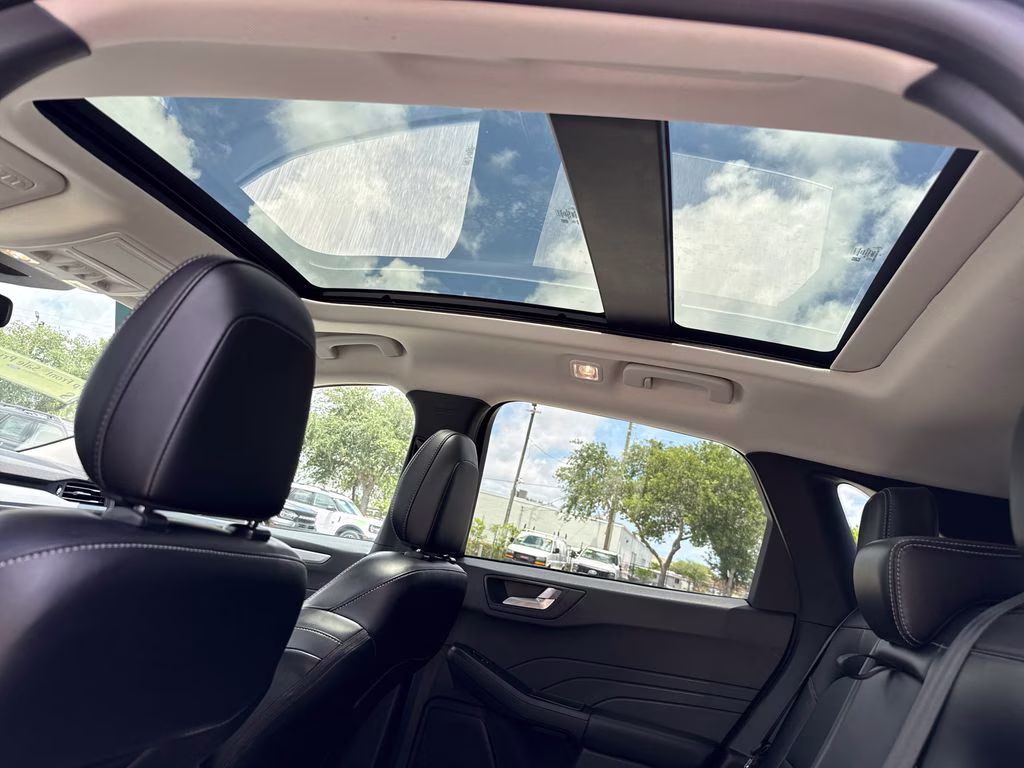 2024 Vapor Blue Metallic Ford Escape Platinum AWD SUV