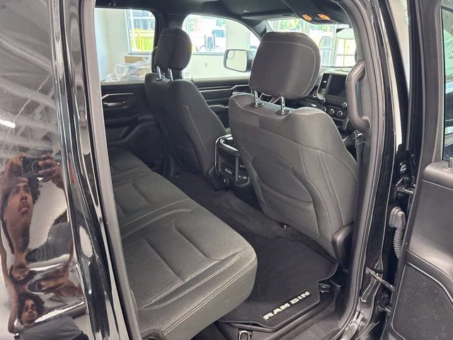 2019 Diamond Black Crystal Pearlcoat Ram 1500 Big Horn 4X4 Truck