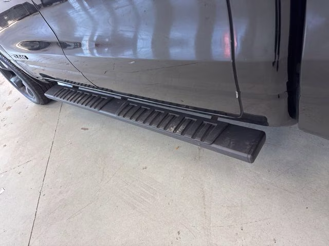 2019 Diamond Black Crystal Pearlcoat Ram 1500 Big Horn 4X4 Truck