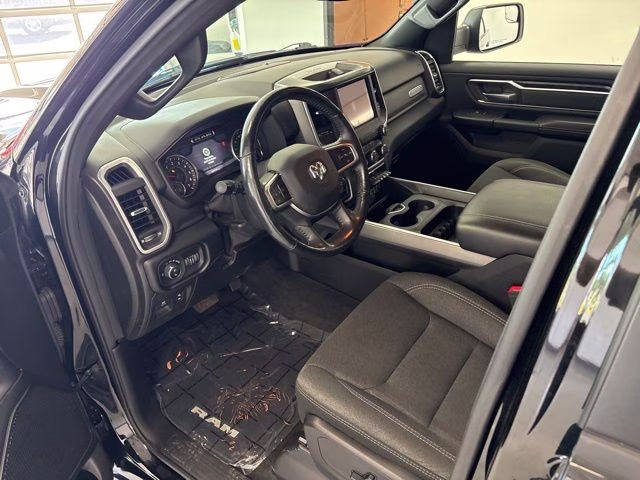 2019 Diamond Black Crystal Pearlcoat Ram 1500 Big Horn 4X4 Truck