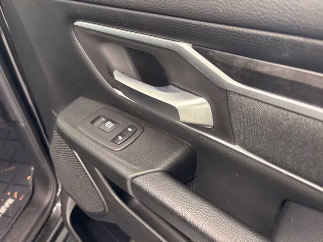 2019 Diamond Black Crystal Pearlcoat Ram 1500 Big Horn 4X4 Truck
