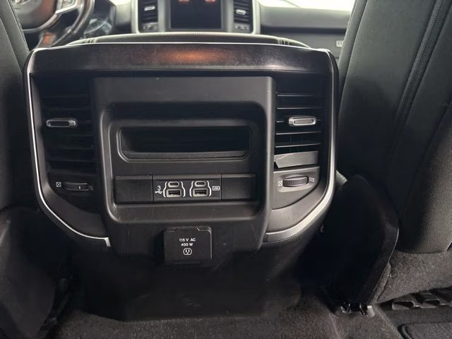 2019 Diamond Black Crystal Pearlcoat Ram 1500 Big Horn 4X4 Truck