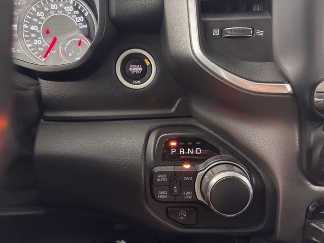 2019 Diamond Black Crystal Pearlcoat Ram 1500 Big Horn 4X4 Truck