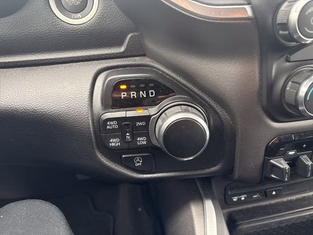 2019 Diamond Black Crystal Pearlcoat Ram 1500 Big Horn 4X4 Truck
