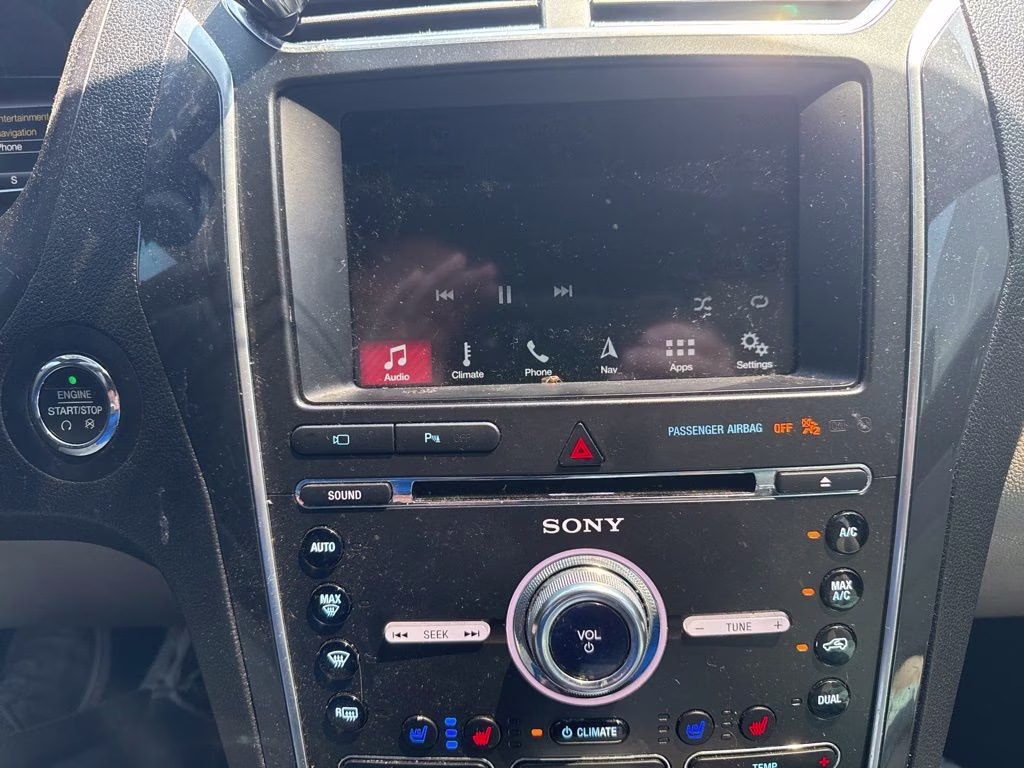 2018 Magnetic Metallic Ford Explorer Limited FWD SUV