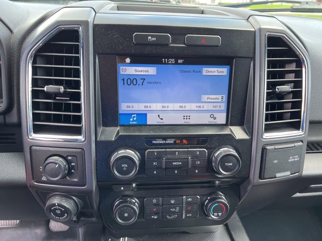 2016 Shadow Black Ford F-150 XLT 4X4 Truck