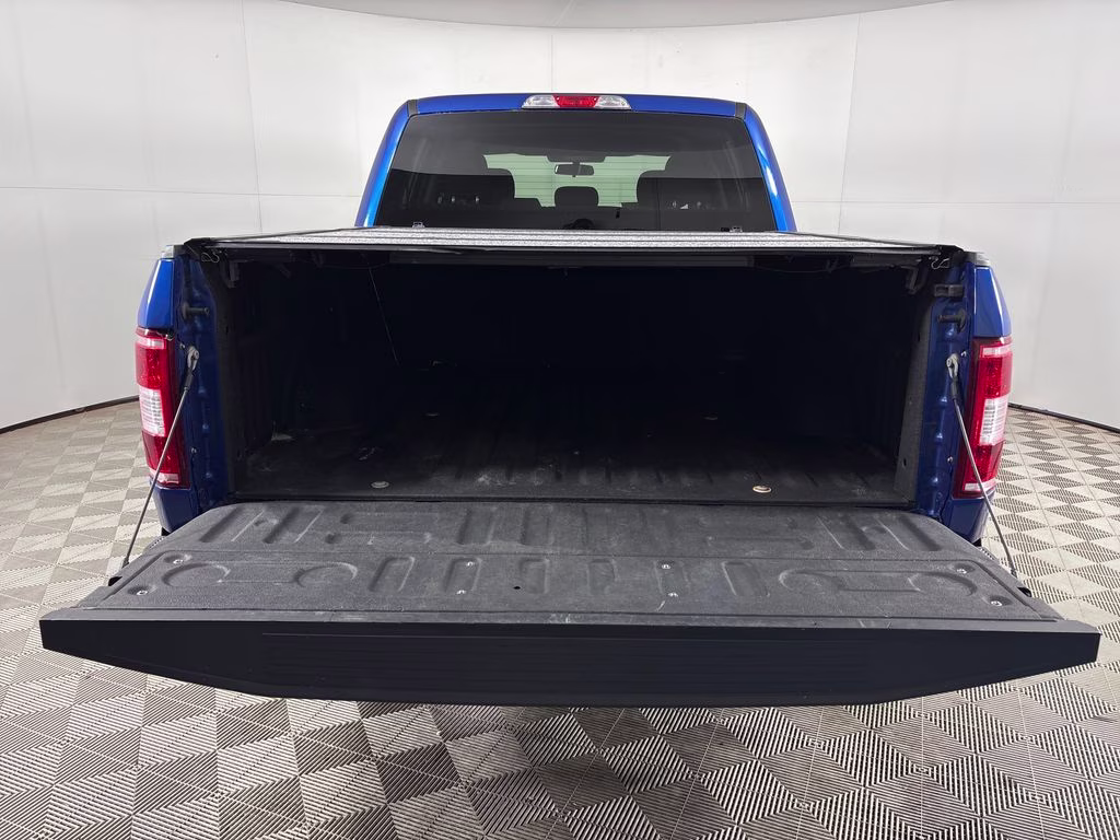 2018 Lightning Blue Ford F-150 XL 4X4 Truck