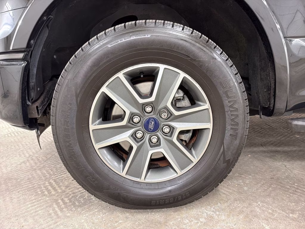 2016 Shadow Black Ford F-150 XLT 4X4 Truck