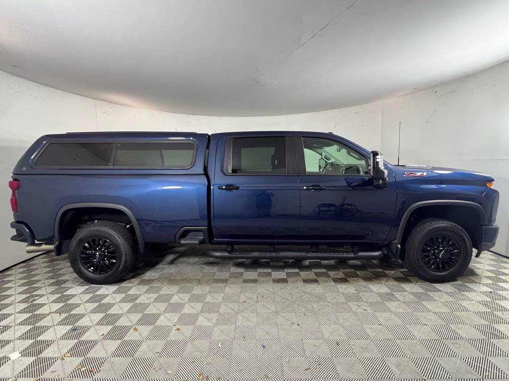 2022 Northsky Blue Metallic Chevrolet Silverado 3500HD LT 4X4 Truck