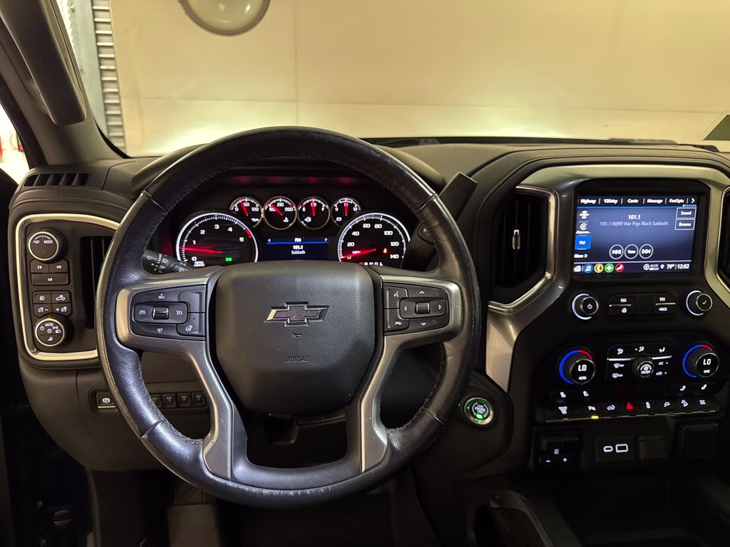 2022 Northsky Blue Metallic Chevrolet Silverado 3500HD LT 4X4 Truck