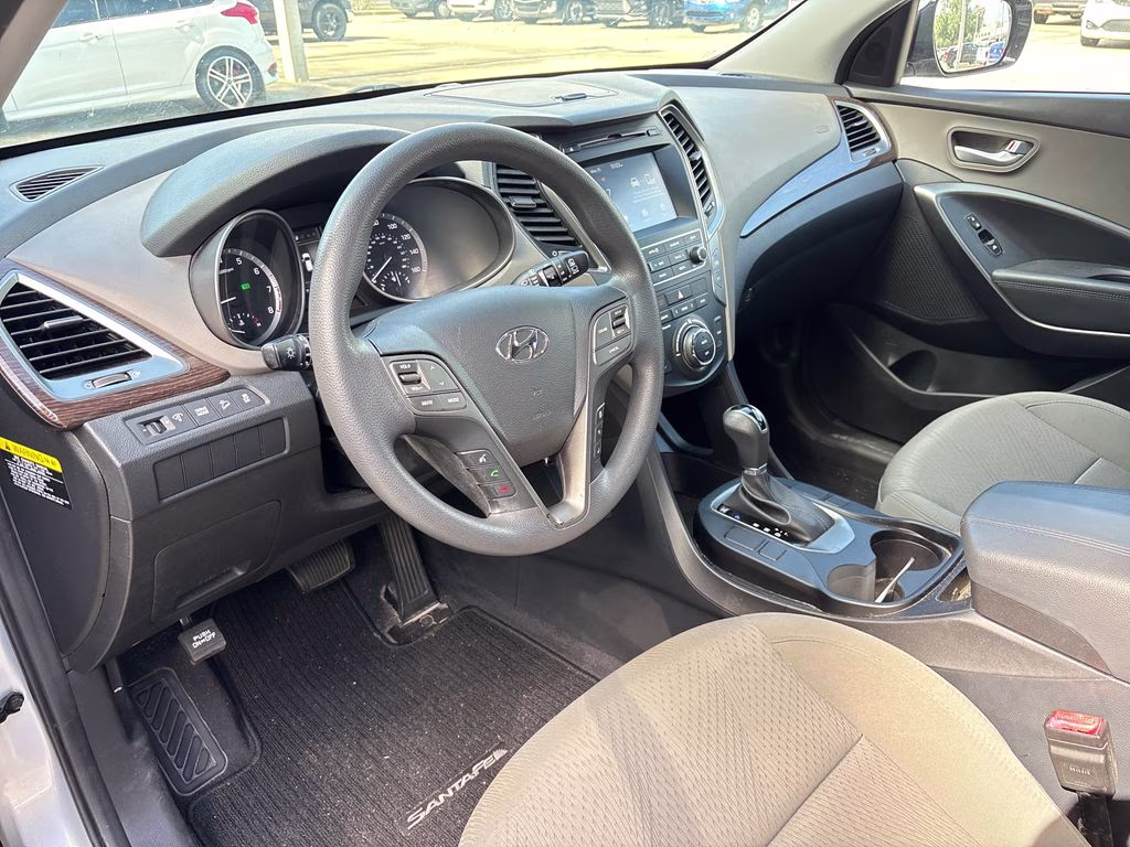 2017 Sparkling Silver Hyundai Santa Fe Sport 2.4 Base FWD SUV