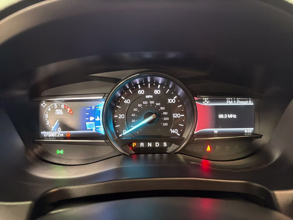 2018 Magnetic Metallic Ford Explorer Limited FWD SUV