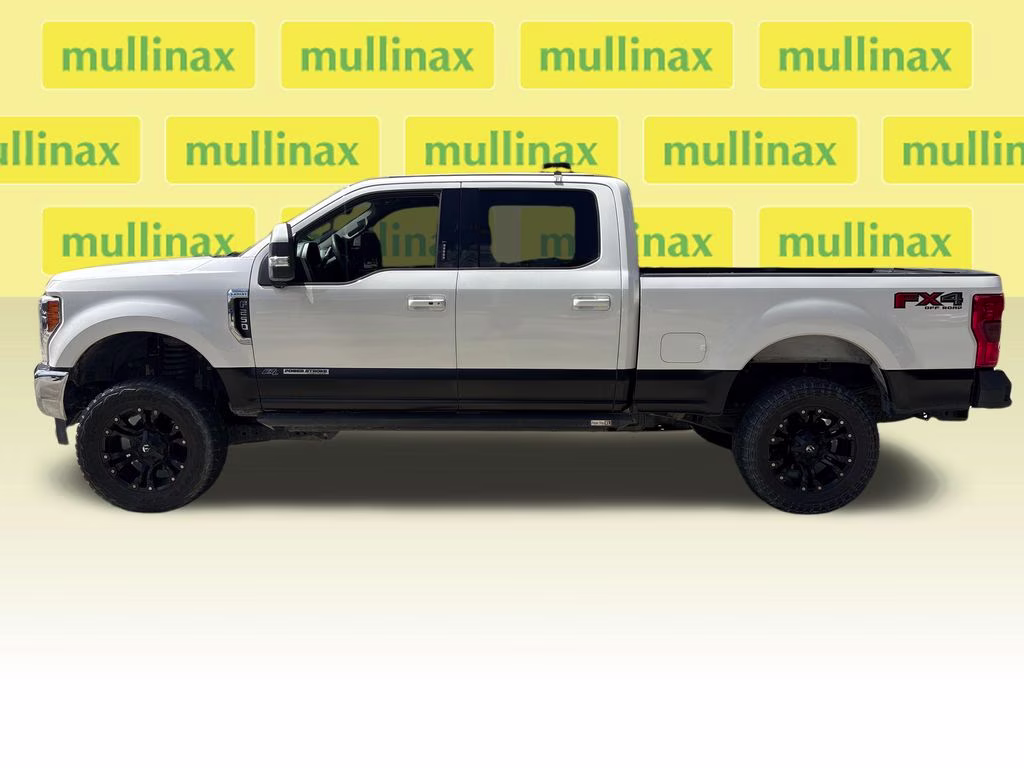2019 White Platinum Clearcoat Metallic Ford Super Duty F-250 SRW Lariat 4X4 Truck