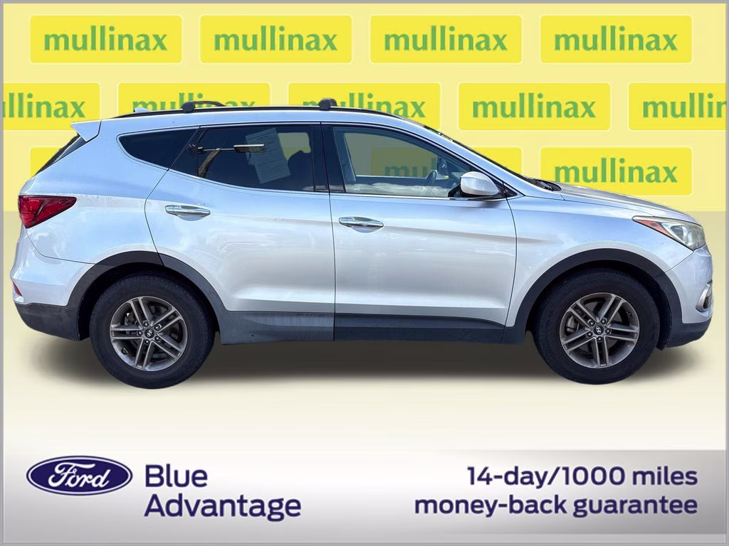 2017 Sparkling Silver Hyundai Santa Fe Sport 2.4 Base FWD SUV