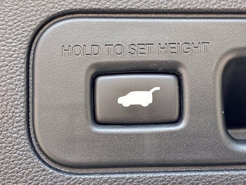 2022 White Acura MDX A-Spec AWD SUV
